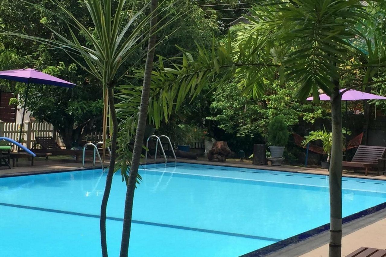 Woodnest Windmill Hotel