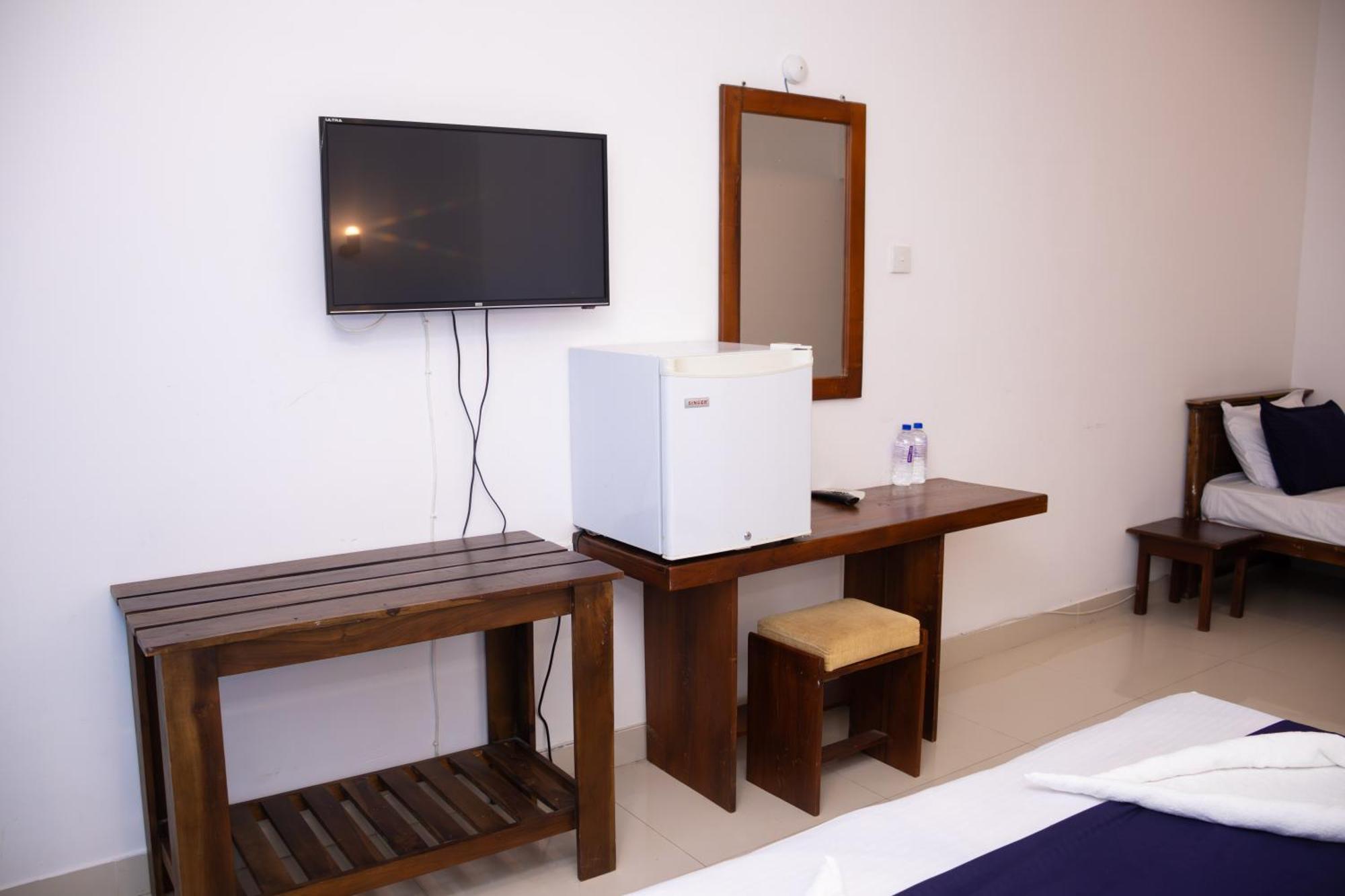 Woodnest Windmill Negombo